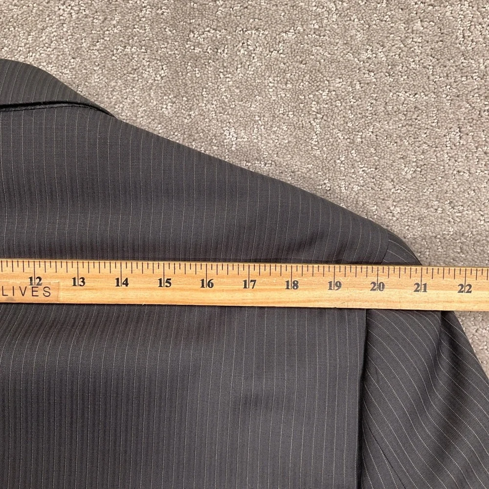 Pronto Uomo Suit Mens 46S 41W Gray Pinstripe Traditional Executive 2 Button Wool